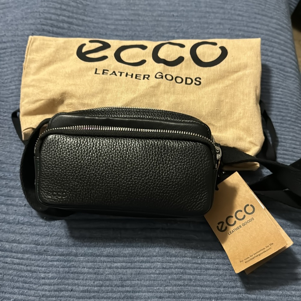 Ecco Belt Bag, NWT, Unisex